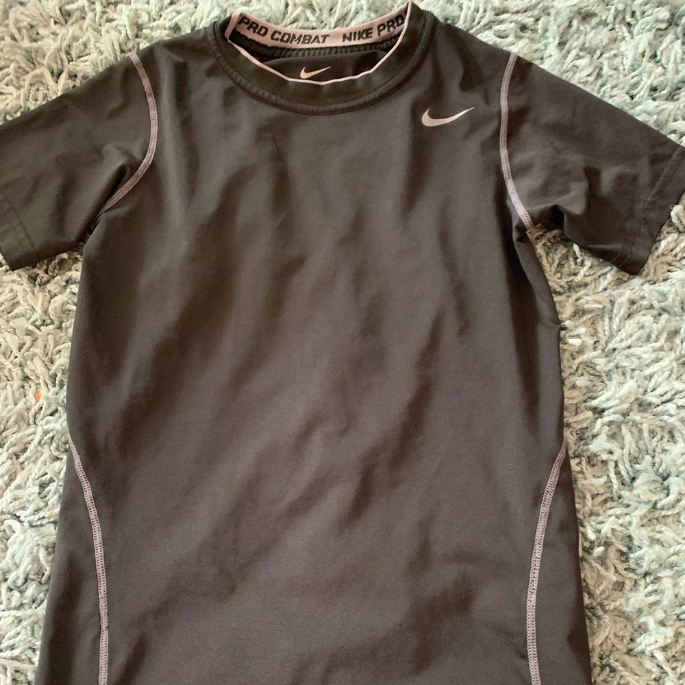 Boys Nike dry fit tshirt